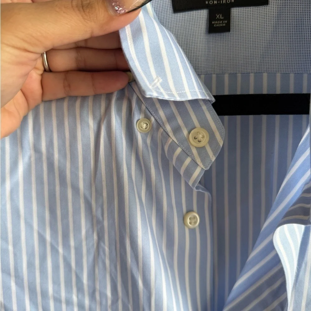 Banana Republic Blue and White Dress Shirt with Pinstripes
